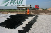 Объемная георешетка в основании дорожной одежды